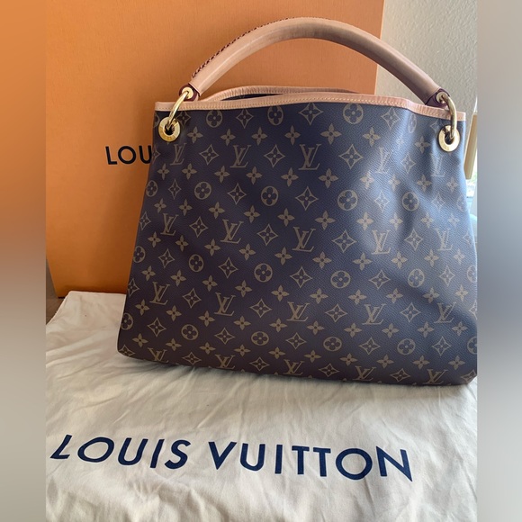 Louis Vuitton Artsy GM Bag - Picture 1 of 13